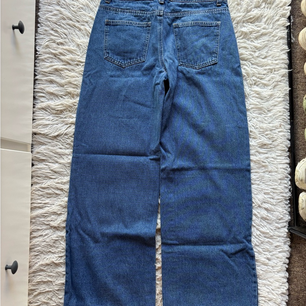 Edikted Blue Baggy Jeans